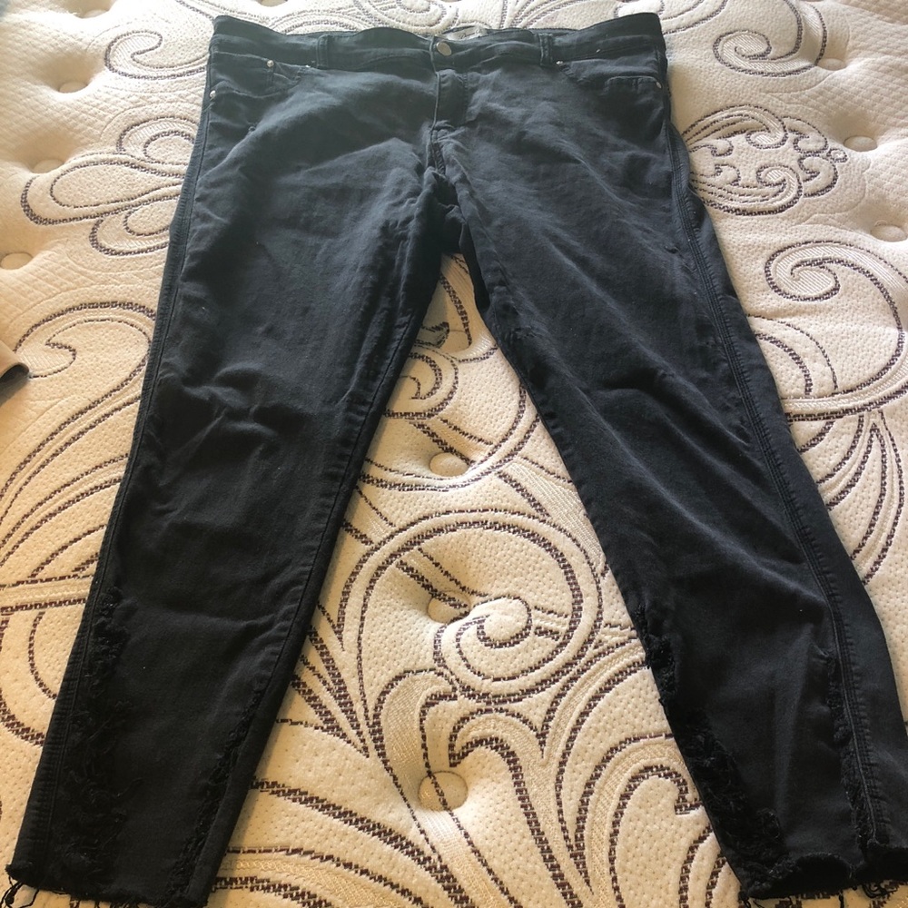 Black Light wash stretch jeans